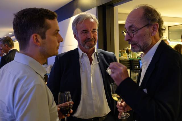Conversations during the walking dinner