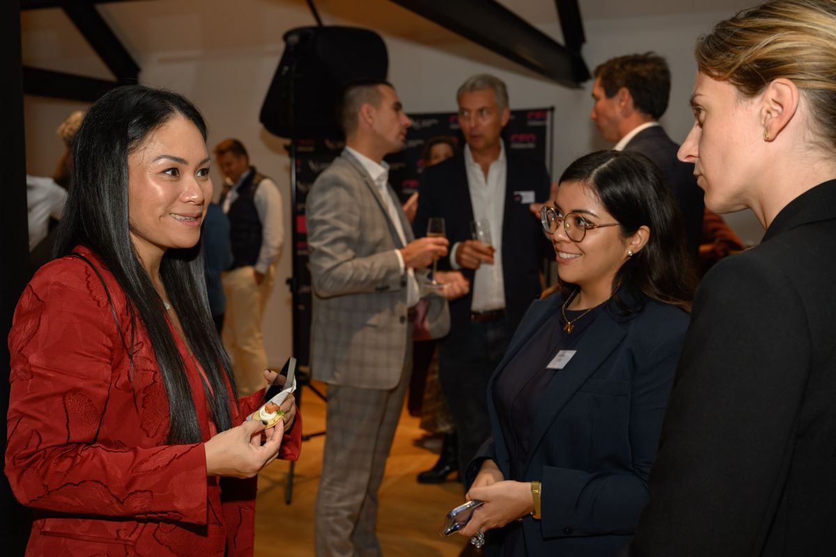 Conversations during the reception